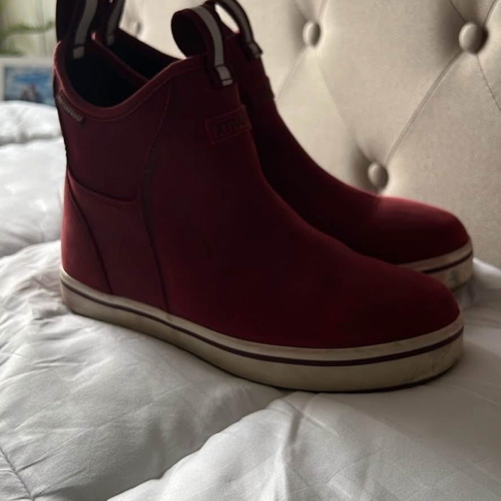 Womens xtratuffs 6.5